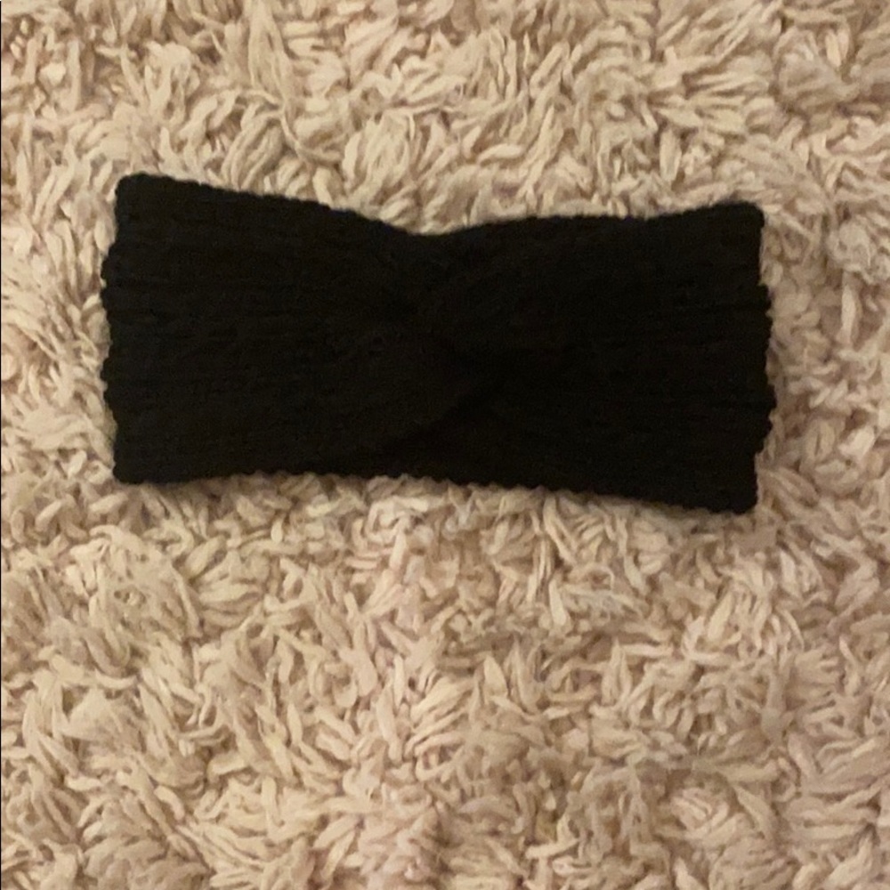 Black knit headband